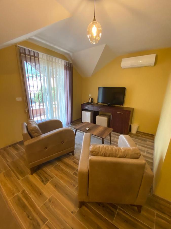 Hotel Kolonja'S Debar Exteriér fotografie
