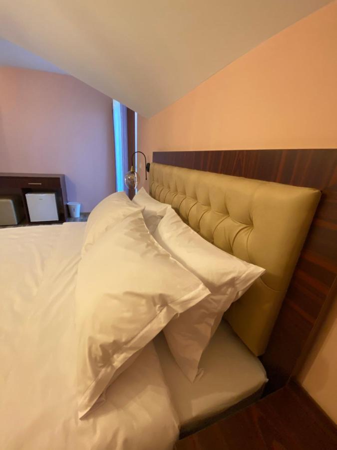 Hotel Kolonja'S Debar Exteriér fotografie