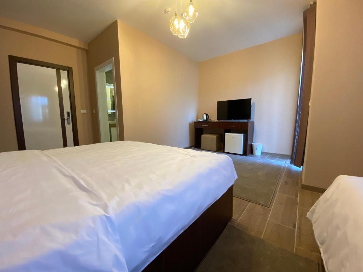Hotel Kolonja'S Debar Exteriér fotografie